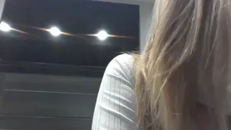 valleygirl4u chaturbate  cute striptease