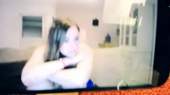 x_lily_x chaturbate Gorgeous beast masturbates pussy