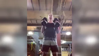 bwctravelvids onlyfans The stubborn kral fucks herself with a phallus