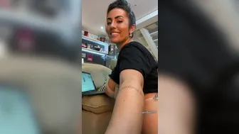 A Dani Buenno aka dbuennoa onlyfans April-18-2022 performance