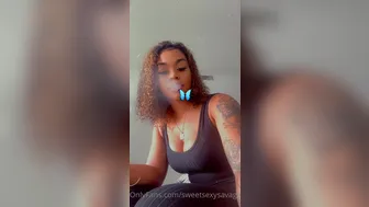 Ari Love aka sweetsexysavagexx onlyfans Busty slut caresses shaved pussy