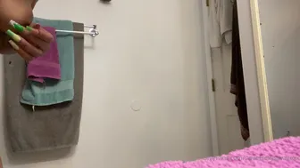 Ari Love aka sweetsexysavagexx onlyfans Elegant chika massages juicy vagina