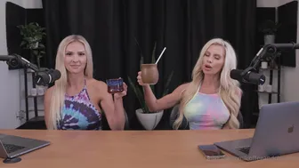 Coffee and Cleavage aka coffeeandcleavage onlyfans Painted chick sucks dildo