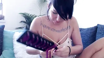sastina Busty Shmara Masturbates Cunt