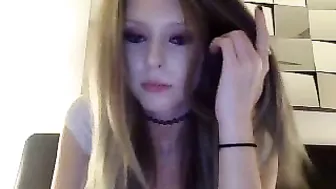 leylasmiles Slender charms with its shapes