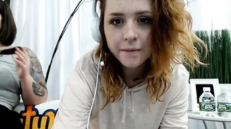 arabella_fae Cute bitches and jerking pussy