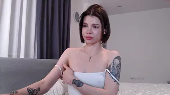 anibutler chaturbate Mature mare recklessly caresses pussy