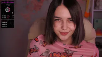 oooops__ chaturbate Busty babe gently pulls pussy