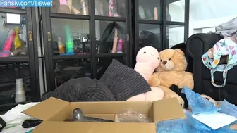 Siswet19 chaturbate  busty jerk off