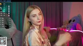 oh_honey_ chaturbate Age babe teases beautiful tits