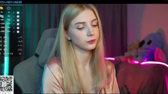 oh_honey_ chaturbate Dark haired slut poses nude