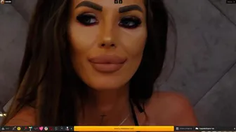 RaquelleSharon Cute chick fucks her holes