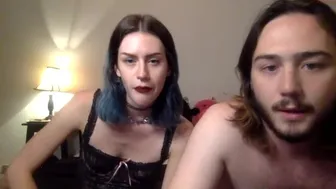 maudesworld chaturbate Yummy babe poses in french chat