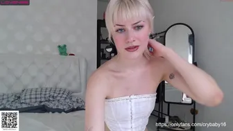 _mllymoore_ chaturbate Busty aunt masturbates pussy sex toy