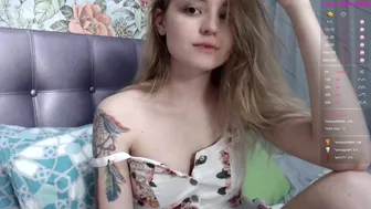 fumari014 chaturbate old woman fucks herself with two toys in both holes