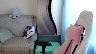 ovelymila chaturbate cheeky mom cums off