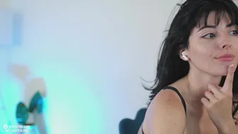 katdreams chaturbate Breathtaking babe planting in a dildo