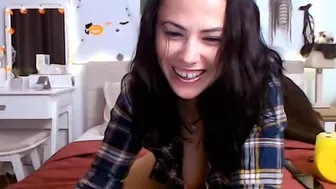 ami_white chaturbate 13 March 2022 Latest show