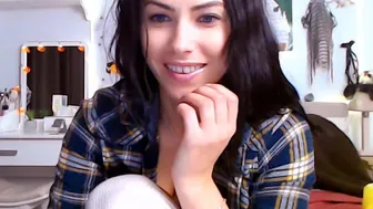 ami_white chaturbate Appetizing Shlendra mandrazz pussy