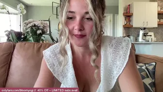 bloomyogi chaturbate Busty young lady caresses shaved cunt