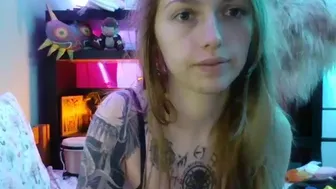 arwen_datnoid chaturbate Busty young lady posing nude