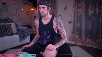 amberlaray chaturbate A wonderful beast takes a shower