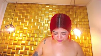 anna_paige_ chaturbate Gorgeous babe takes off her underwear