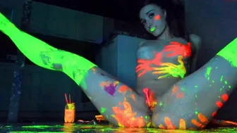 _meganmeow_ chaturbate I shove a huge bottle in the ass