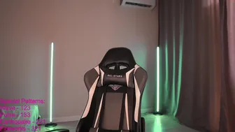 lindamei chaturbate Naughty lady jerking off her pussy