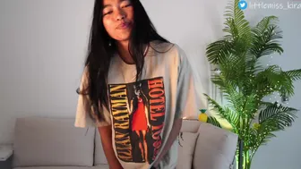 littlemiss_kira chaturbate Desirable squeezing nipples