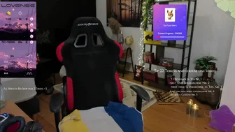 kimilee22 chaturbate Tattoo babe is naughty in the bathroom