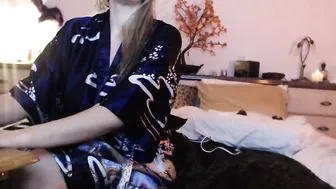 heidirayxxx babe sat hard masturbating pussy