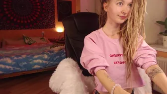 luckydread chaturbate Cutie drove long pussy into cunt