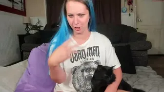 easygoing1 chaturbate Sweet thing masturbates shaved cunt