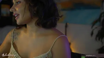 arletnoa chaturbate Sexy female agreed to group sex at home