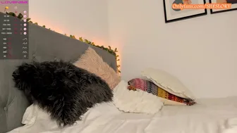 hell_lo chaturbate fascinated by drawing