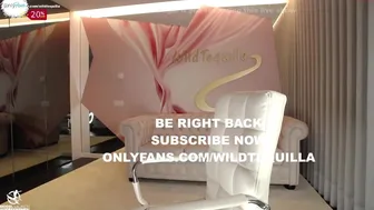 wildtequilla chaturbate  loves jerking off and catches the buzz form the process