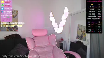 victoriahillova chaturbate Naughty mare fucks her anus