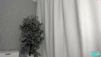 xxx_leila chaturbate  wet nipples