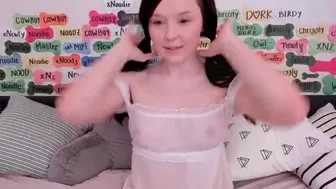 mira_xo chaturbate Hot lady caresses big tits