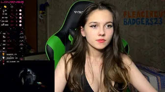 vrchan chaturbate Courtesan caresses juicy holes