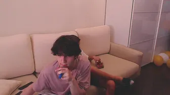 teddy_mode chaturbate Sexy lady caresses pussy