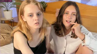 lorihanson chaturbate Charming female fingering all crotch