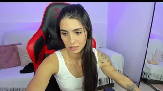 jeangreybianca Young bitch fucks both holes