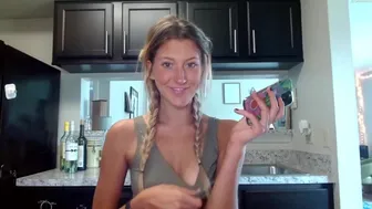 addisonvodka Cute bitch fucks pussy with phallus