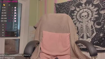 danikanappi Young girl masturbates lips sex