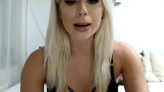kissofacobra Hot bitch posing in lingerie