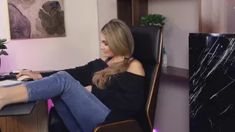 alliesynn 1-03-2022 performance webcam masturbation