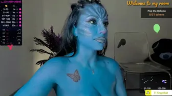 neytirii  fingers in pussy