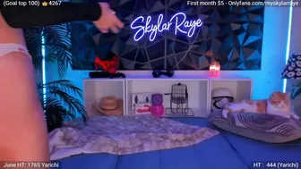 myskylarraye Naughty bitch gently jerks her pussy